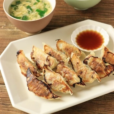 カリっとジューシー！キャベツたっぷり焼き餃子