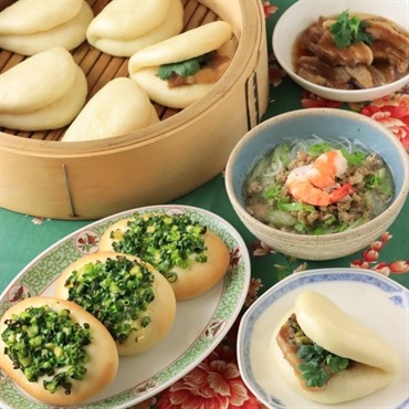パンで世界を巡る～台湾角煮バーガー＆ねぎパン