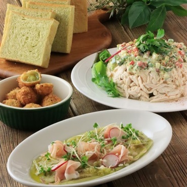 デリ風お惣菜とキューブ食パン～ジェノベーゼ～