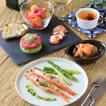 シーフードで初夏のカラフルスペインバルRecipe