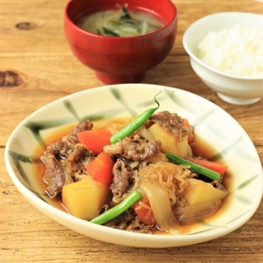 定番のほくほく肉じゃが